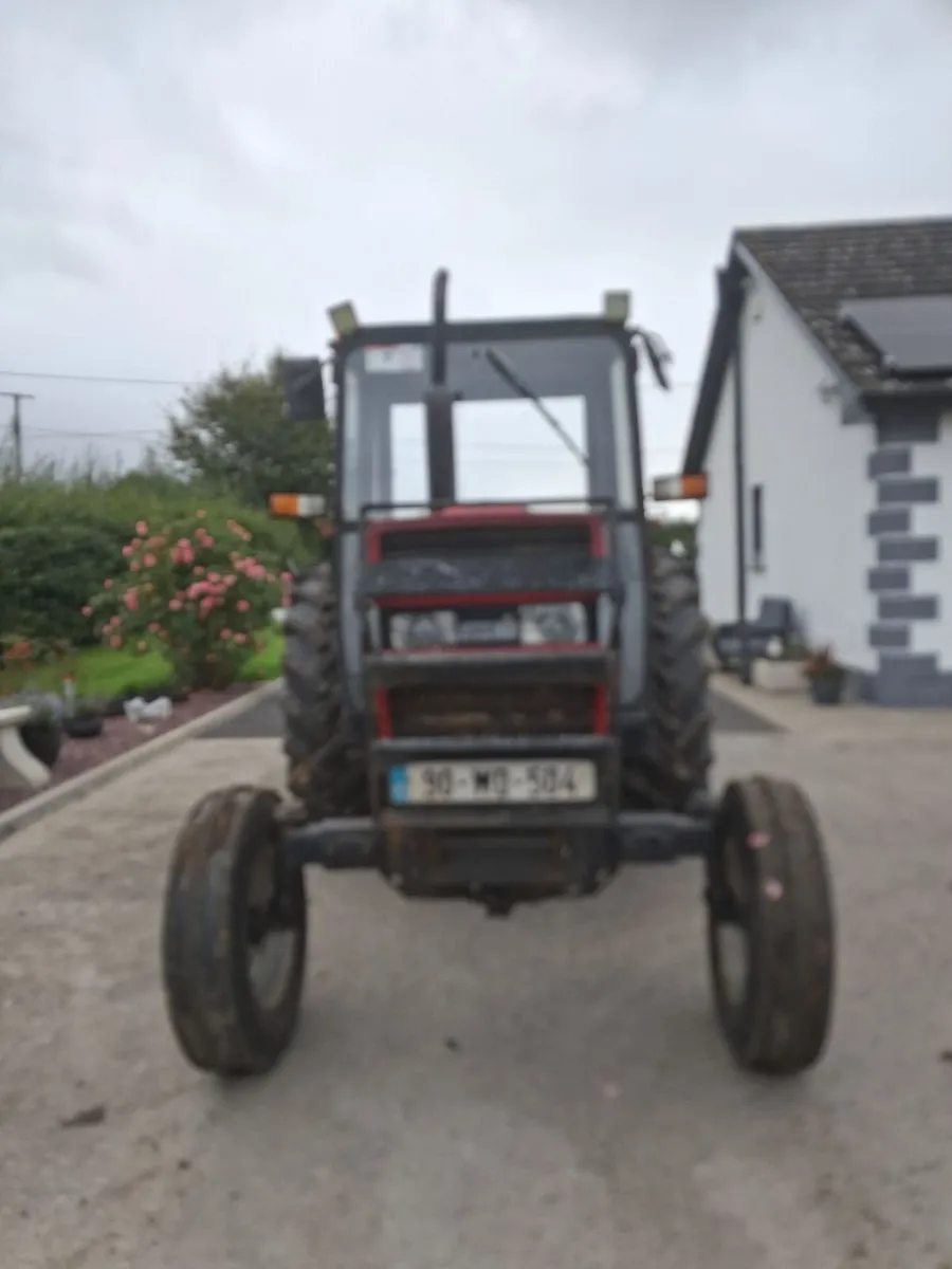 Case international tractor 685 - Image 2