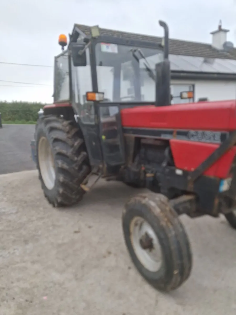 Case international tractor 685 - Image 3