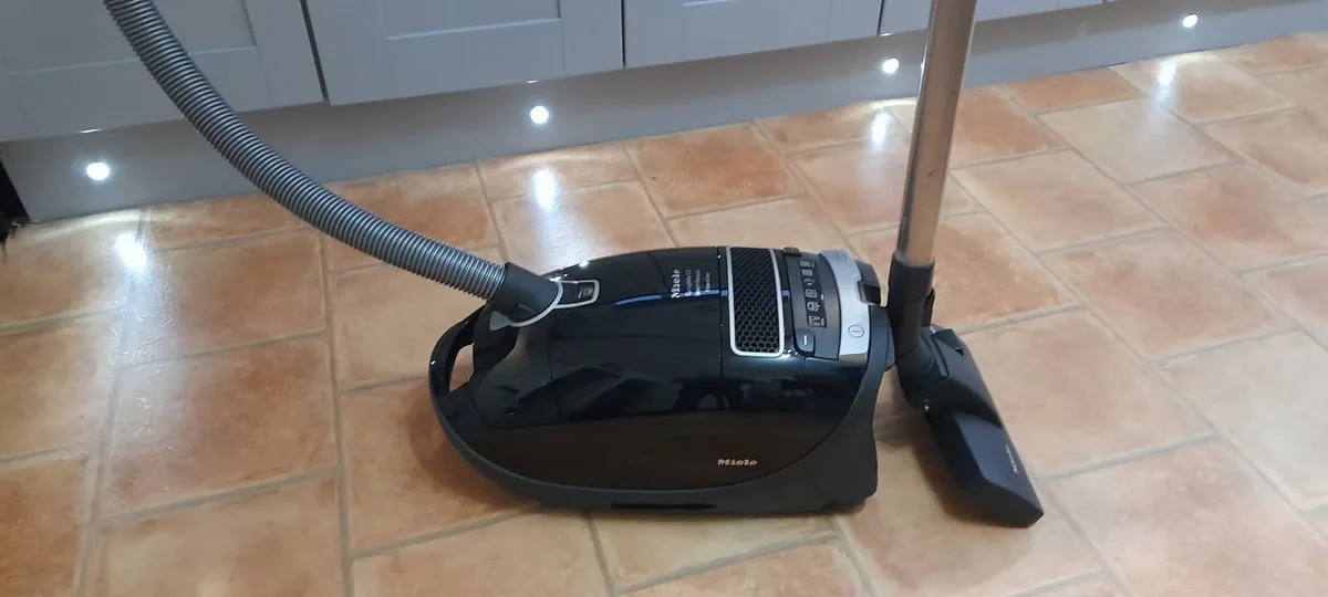 Miele vacuum/Hoover cleaner - Image 2