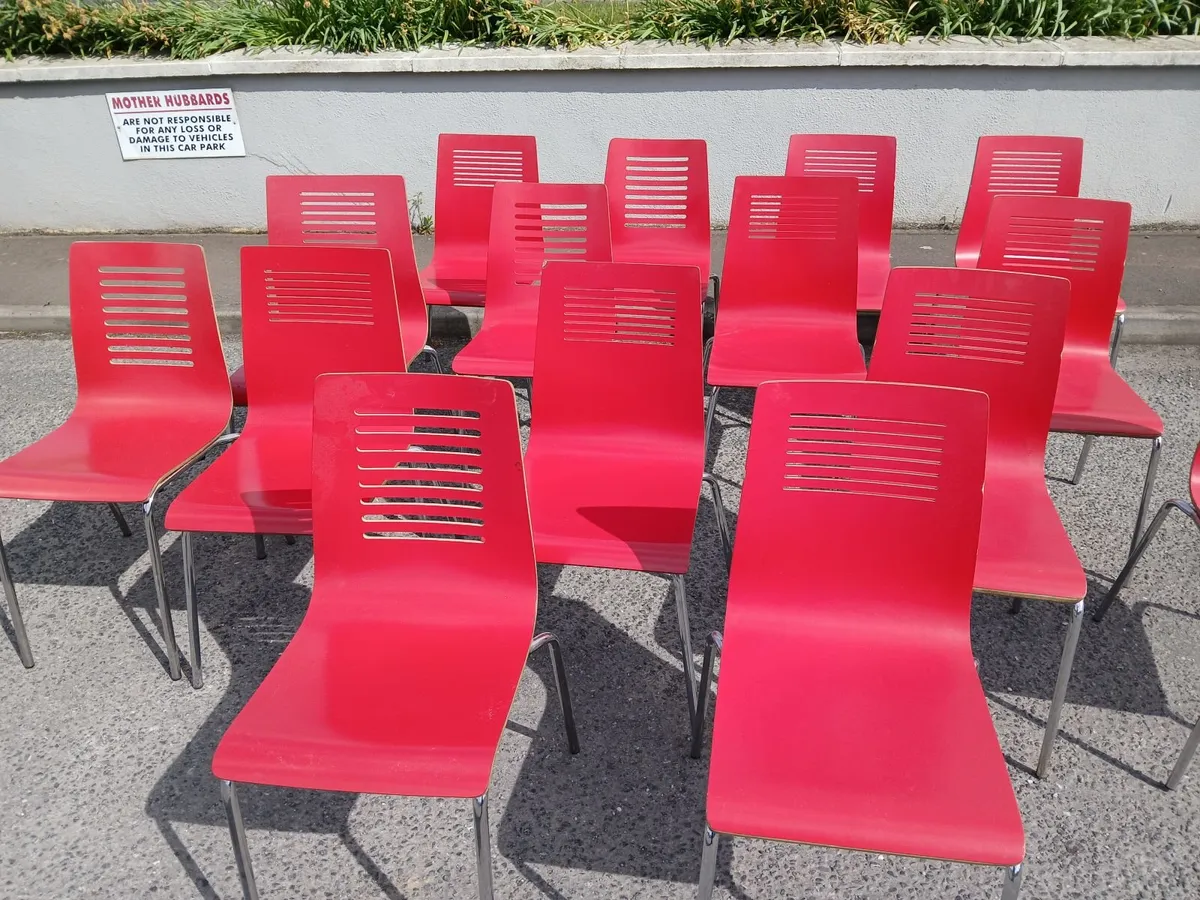 Chairs 💺 💺 💺 💺 💺  lot of (7).delivered - Image 4
