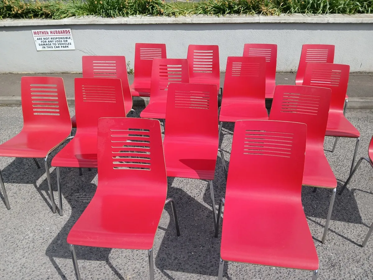 Chairs 💺 💺 💺 💺 💺  lot of (7).delivered - Image 3