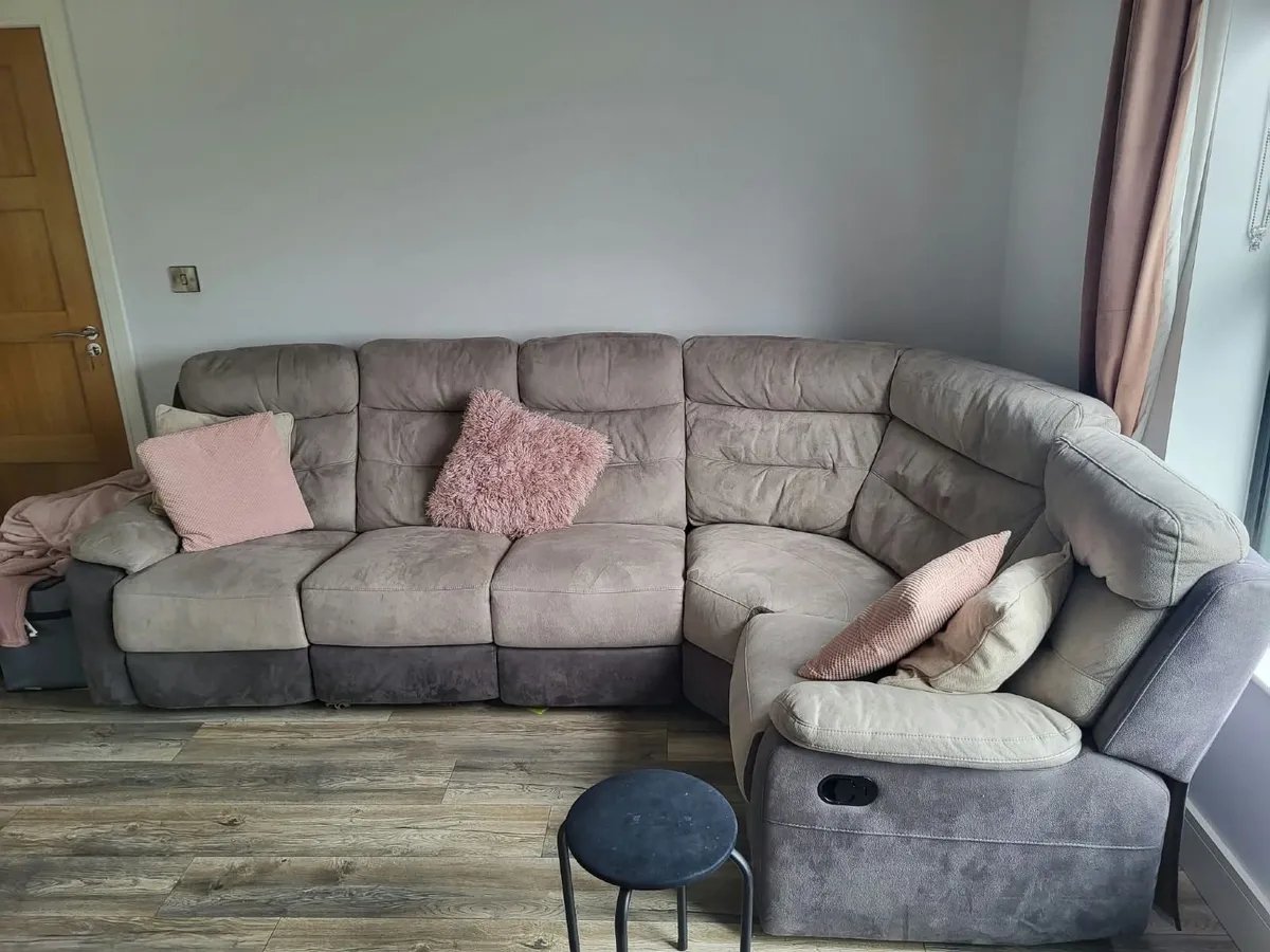 Reclining corner sofa and armchair - Image 2