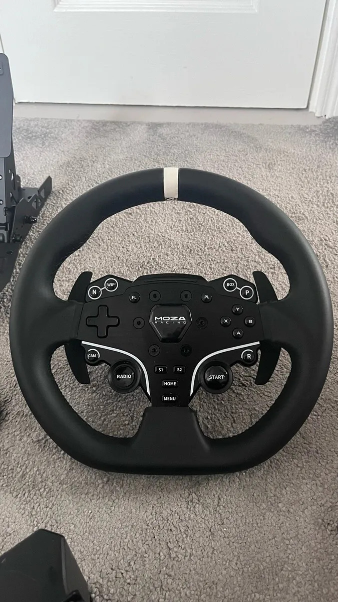 Moza R5 Racing Bundle - Image 2