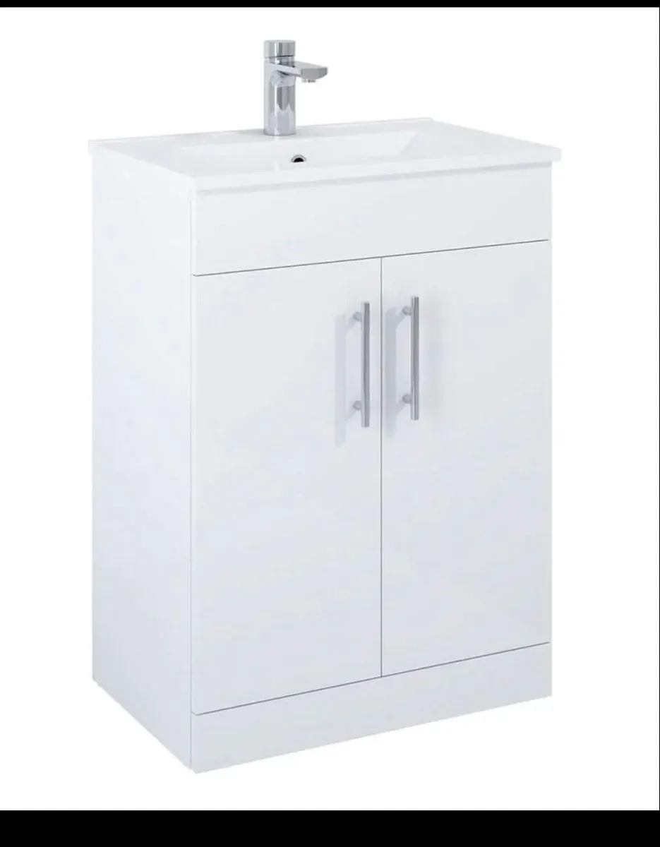 Vanity Unit with tap - Image 1