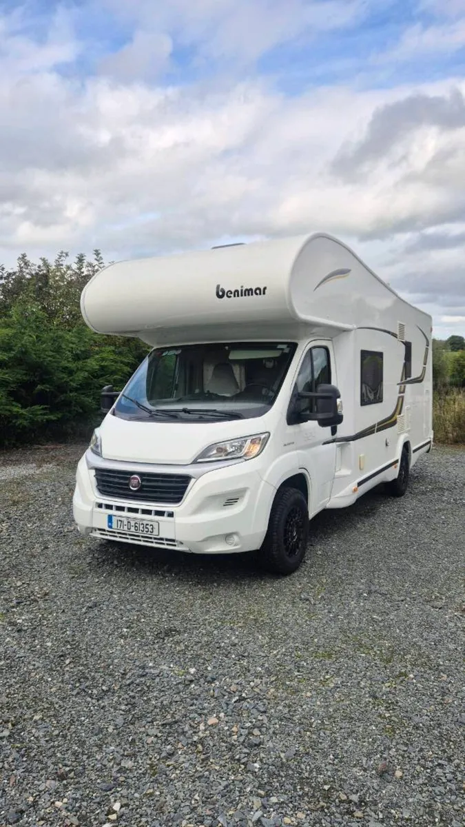 6 Berth Camper with 6 Travelling Seat Belts - Image 2