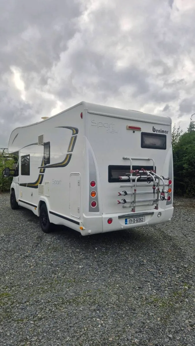 6 Berth Camper with 6 Travelling Seat Belts - Image 4