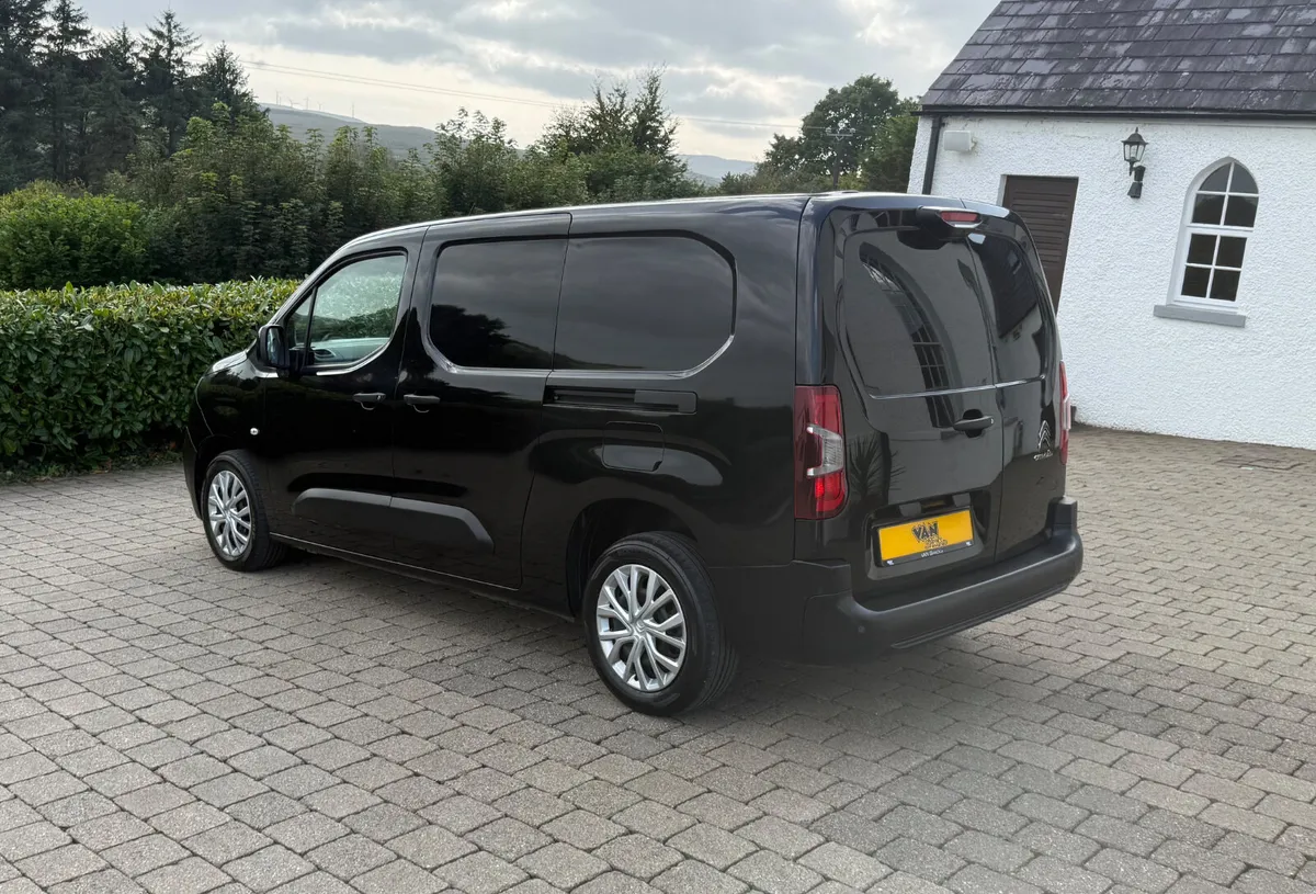 2022 (222reg) Citroen Berlingo Enterprise LWB - Image 4