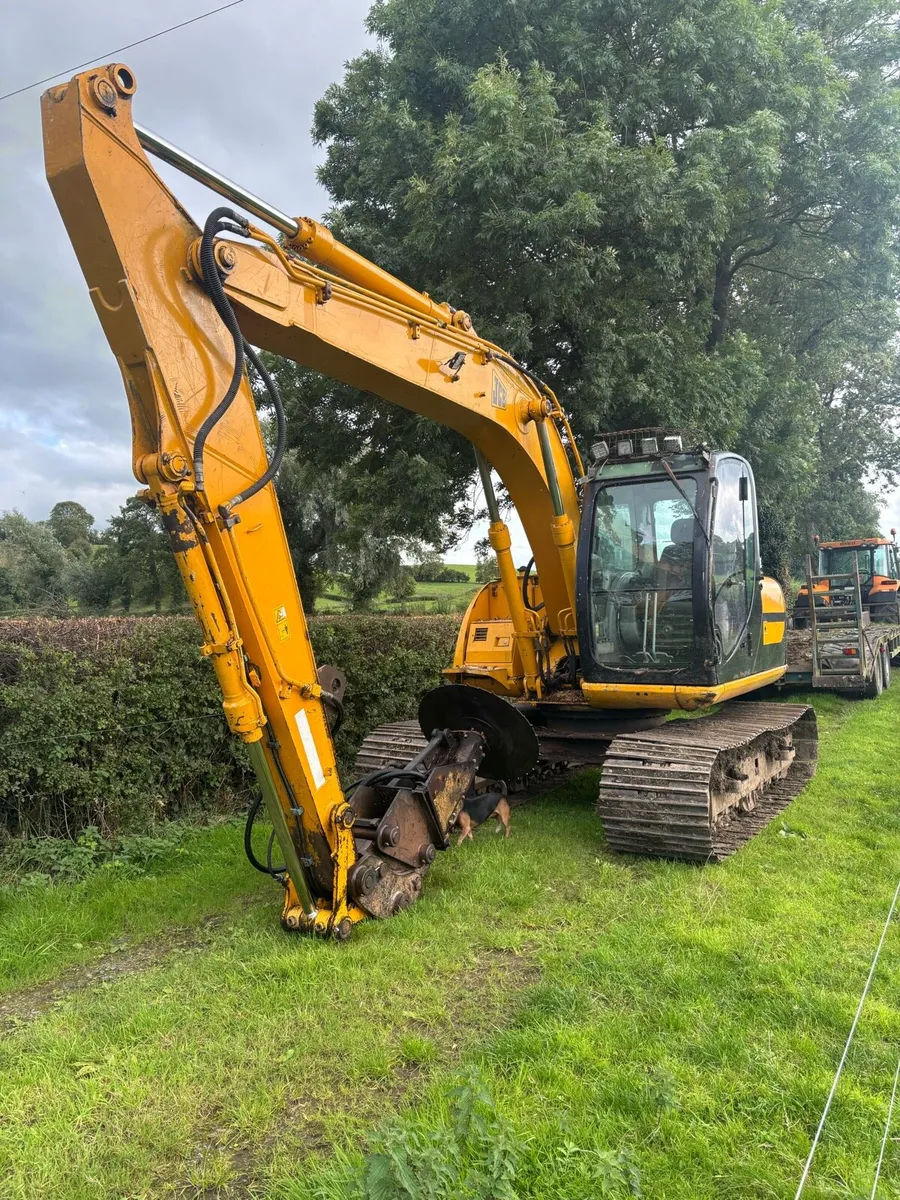 JCB JS 130 - Image 2