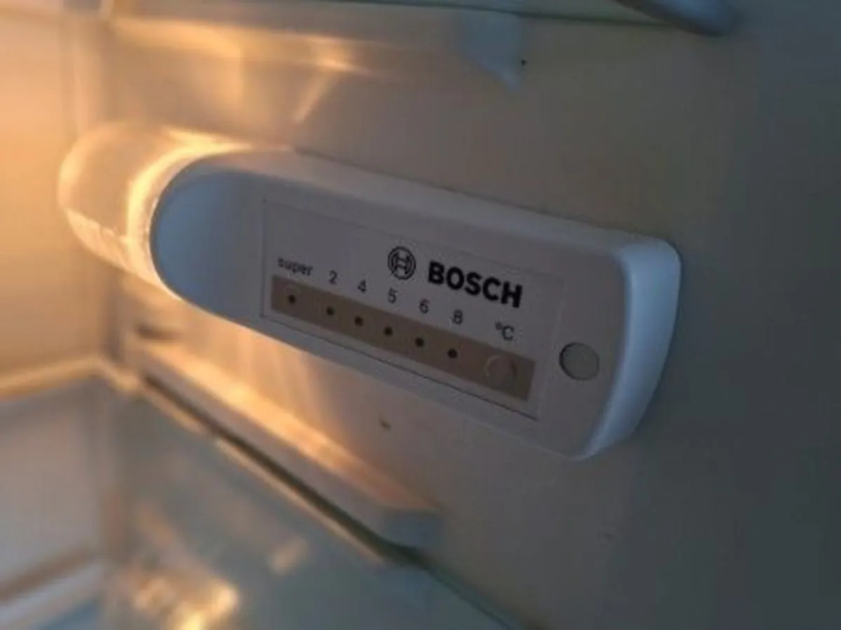 Bosch Integrated fridge - Image 1