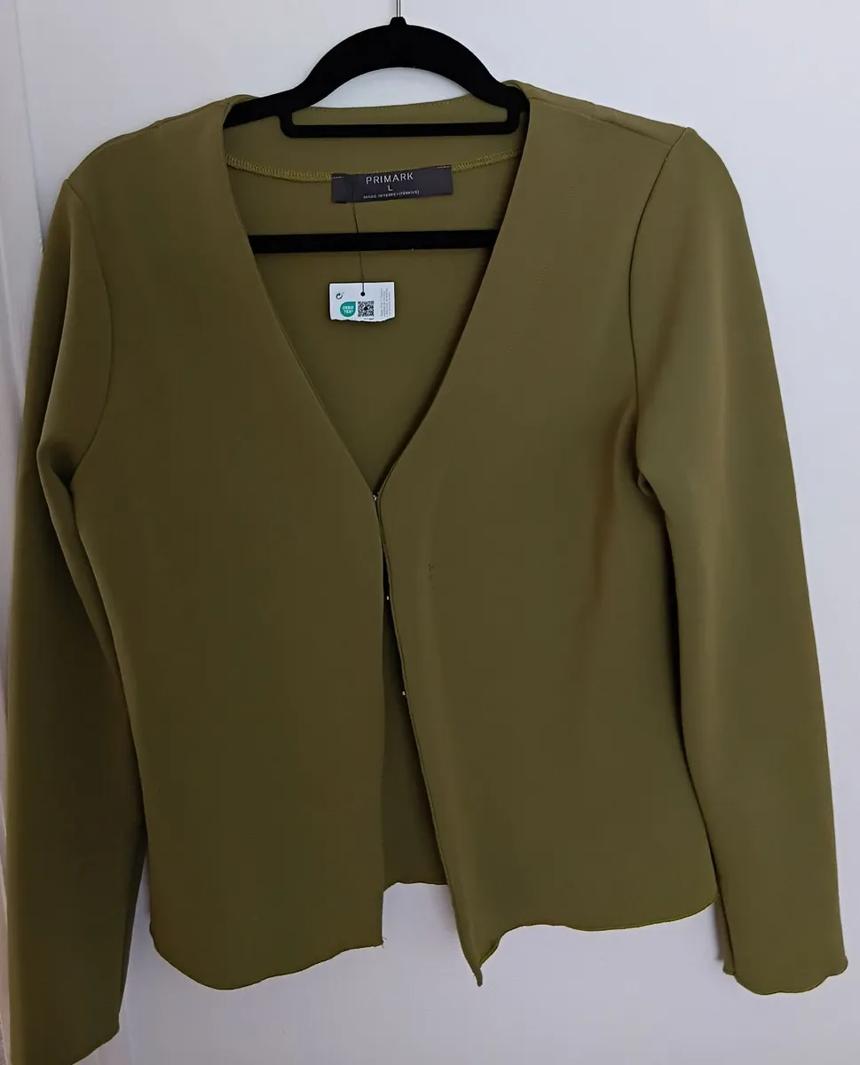 Ladies top - NEW - Image 1