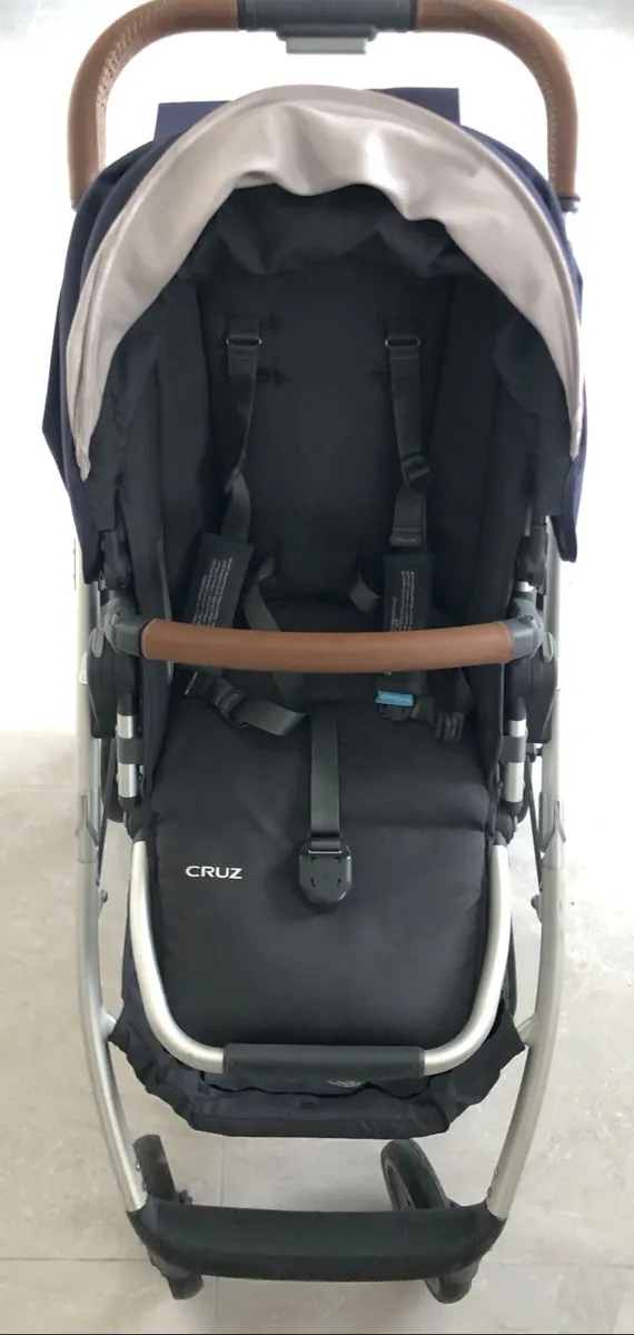 Uppa Baby Cruz V1 Buggy - Image 1