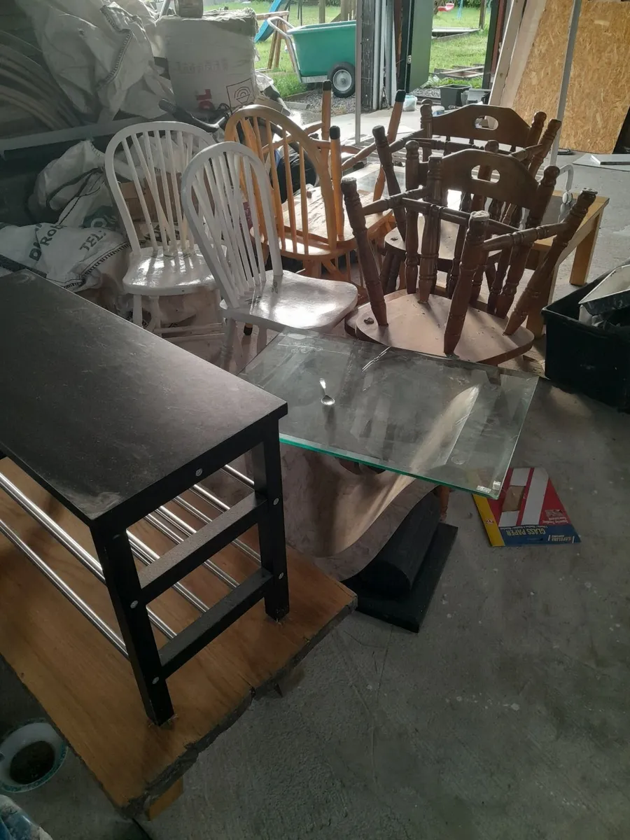 Chairs, coffee tables - Image 2