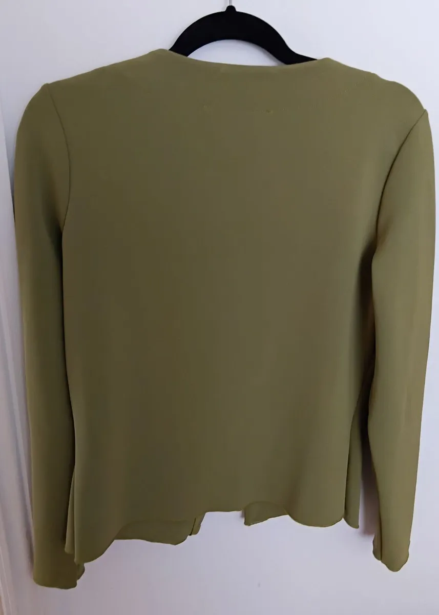 Ladies top - NEW - Image 2