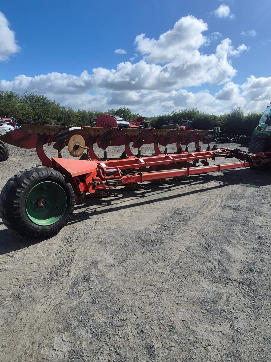 Kverneland PB 6 Furrow Plough - Image 2