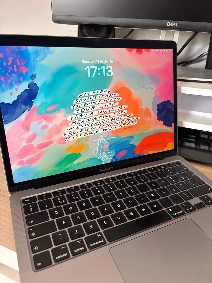 Macbook Air 2020 - Image 3
