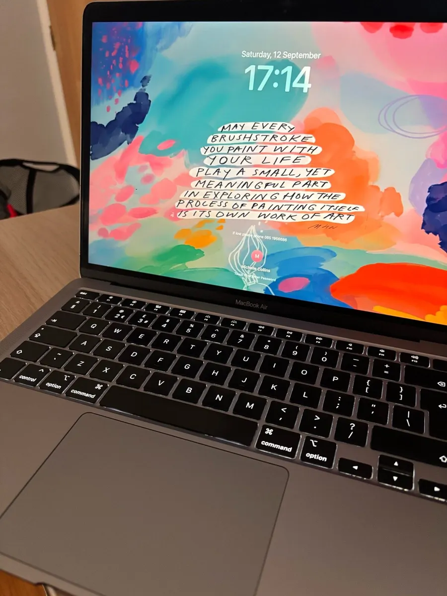 Macbook Air 2020 - Image 4