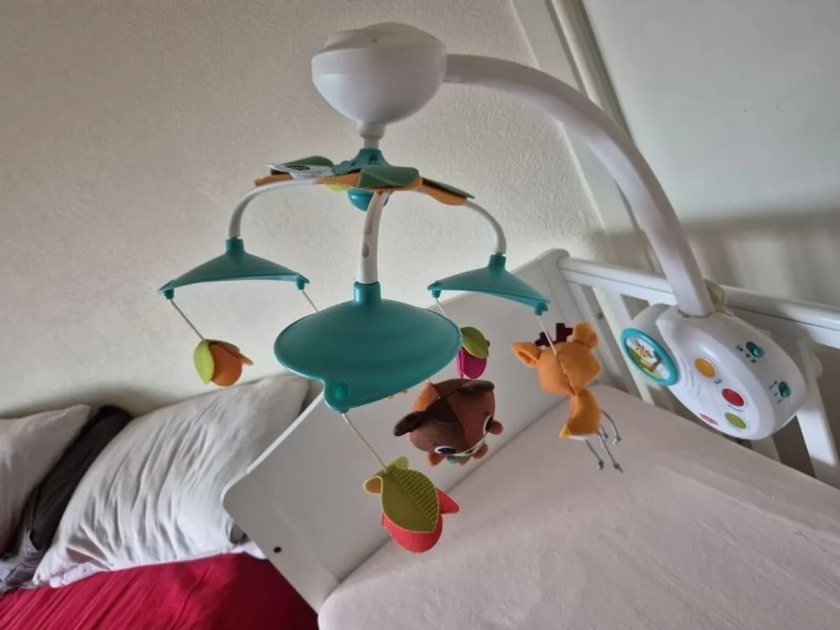 Tiny Love Into the Forest Classic Cot Mobile & Detachable Music Box - Image 3