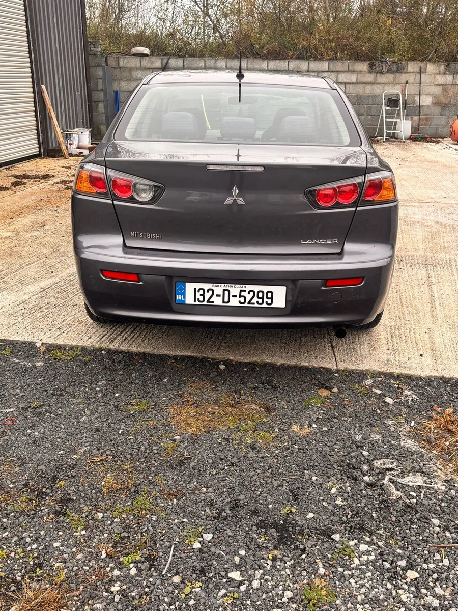 132 Mitsubishi lancer - Image 2