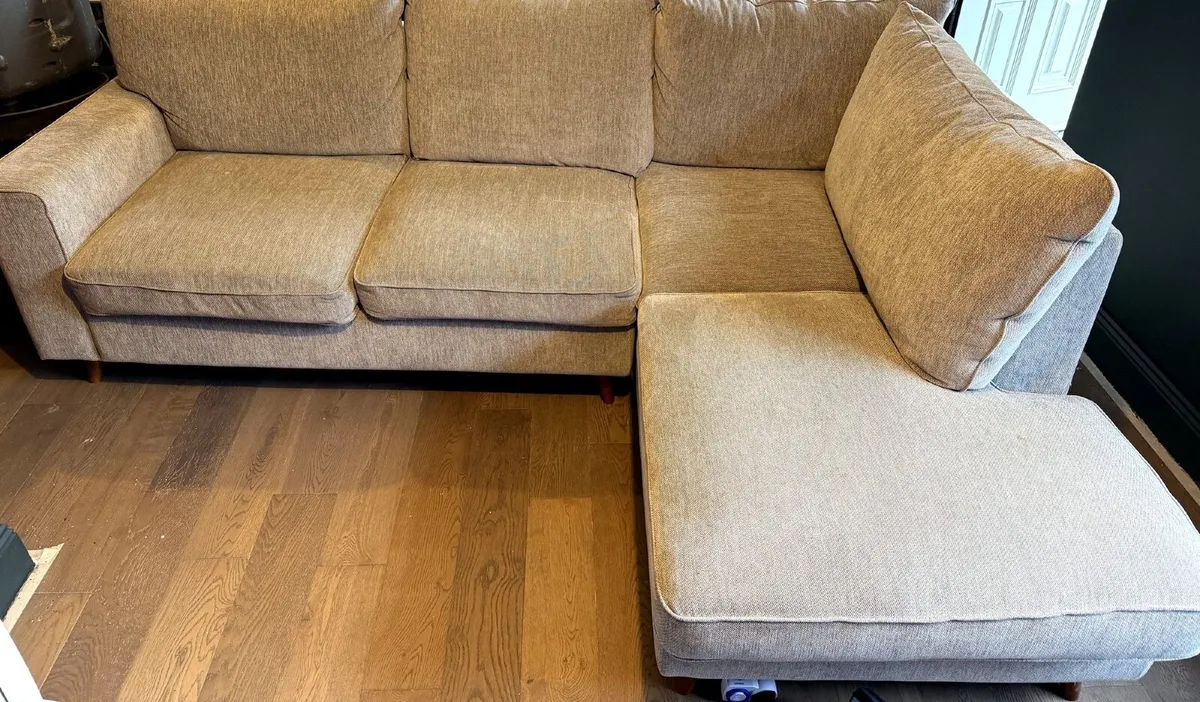 Large L-Shaped Corner Sofa – Immaculate - Image 1