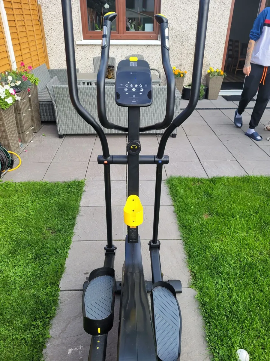 Domyos EL520 Cross Trainer – Excellent Condition - Image 4