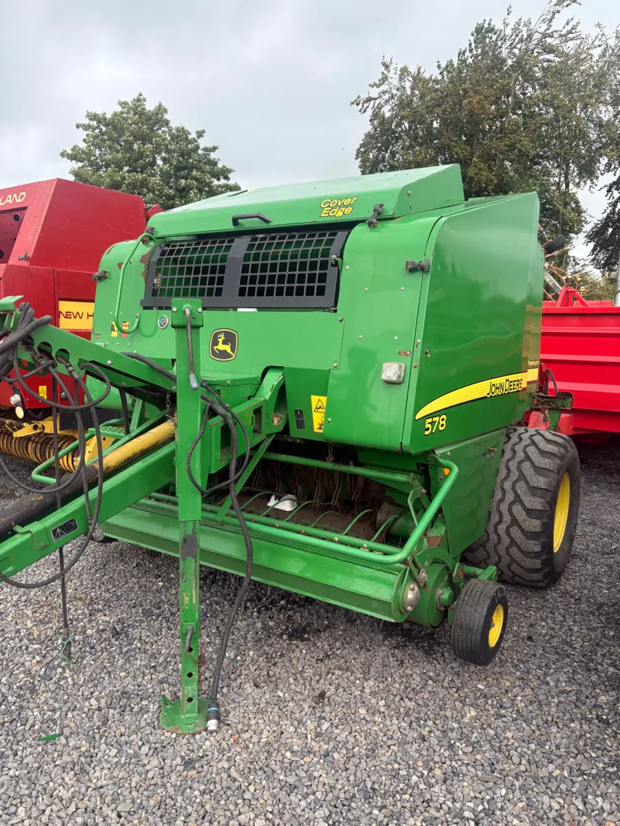 John Deere Round Bailer - Image 1