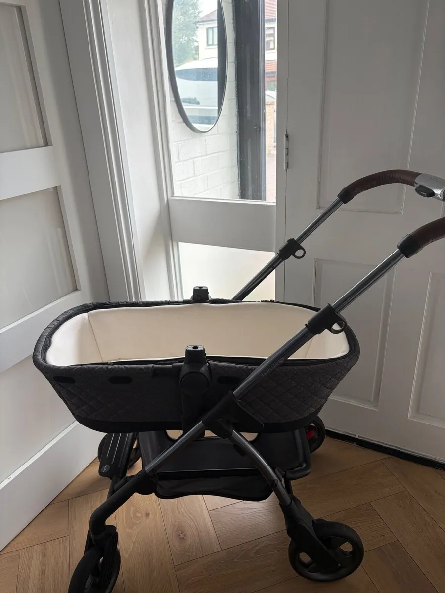 Silver Cross Travel System - Image 2