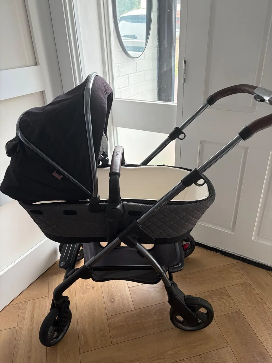 Silver Cross Travel System - Image 1