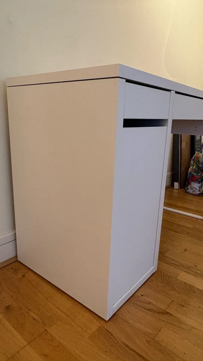 IKEA Micke desk - Image 4