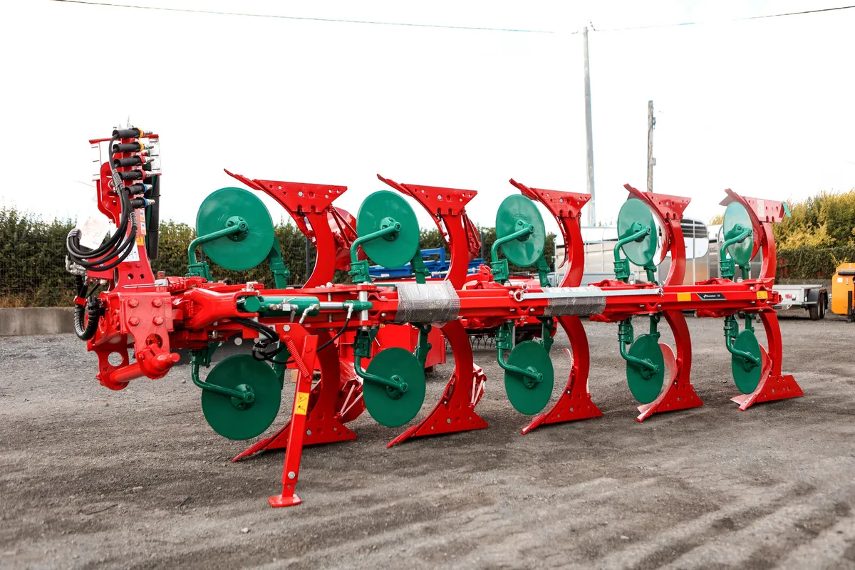 New Kverneland Ploughs - Image 4