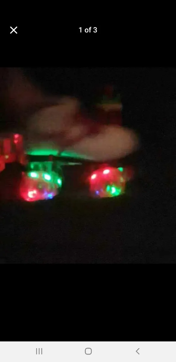 Skates - Image 1