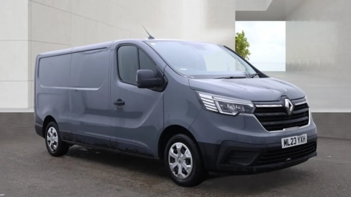 2023 Renault Trafic 30 LWB  €13500 ON IRISH REG - Image 1