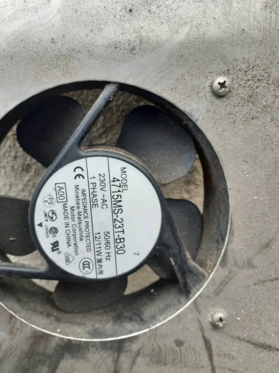 fan - Image 1