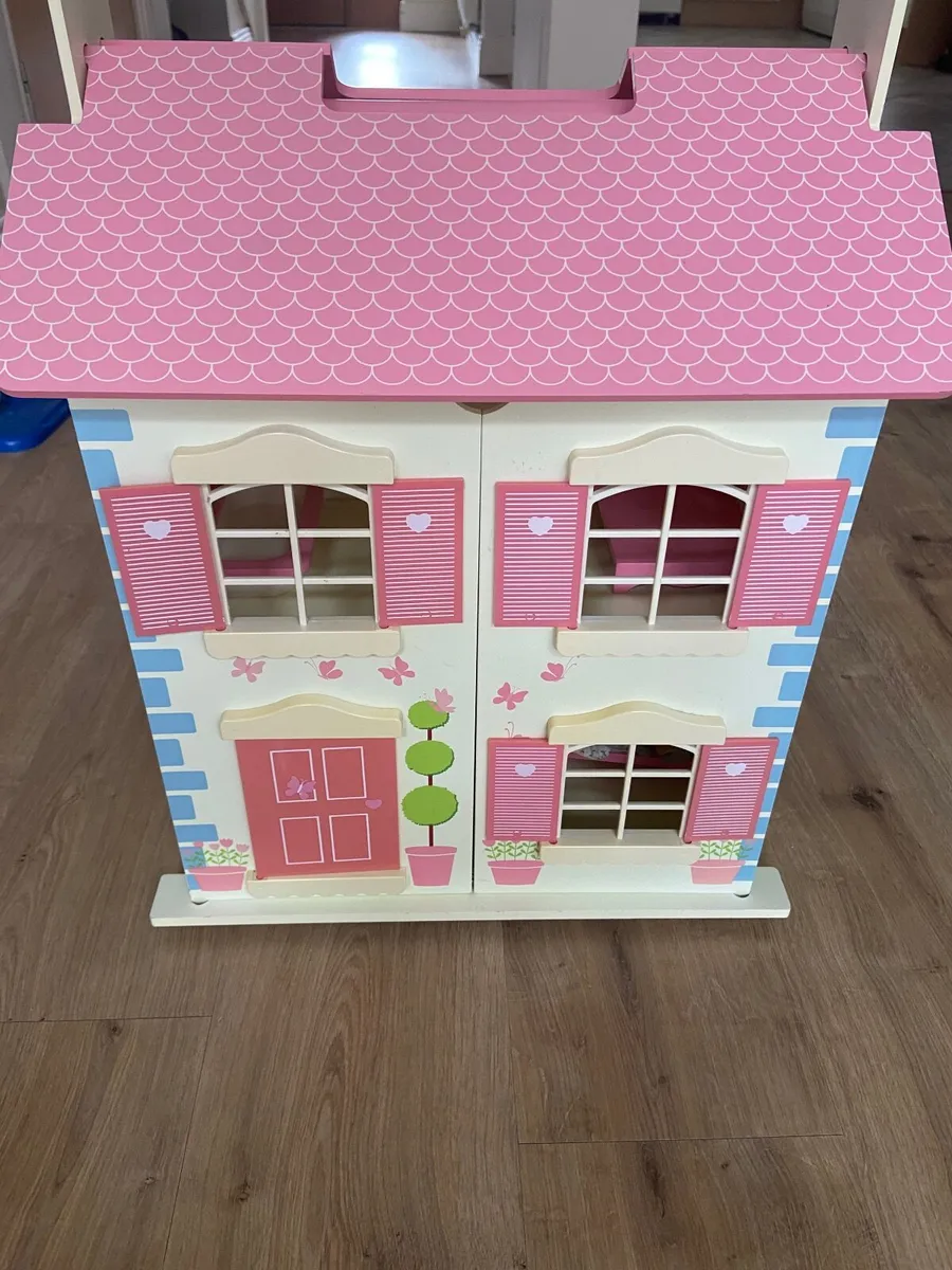 Sylvanian Families Wooden House - Image 1