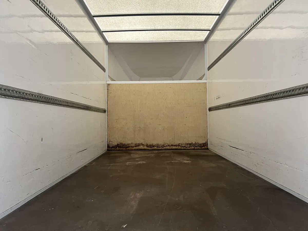 2023 Ford Transit Luton Box Van - Image 2