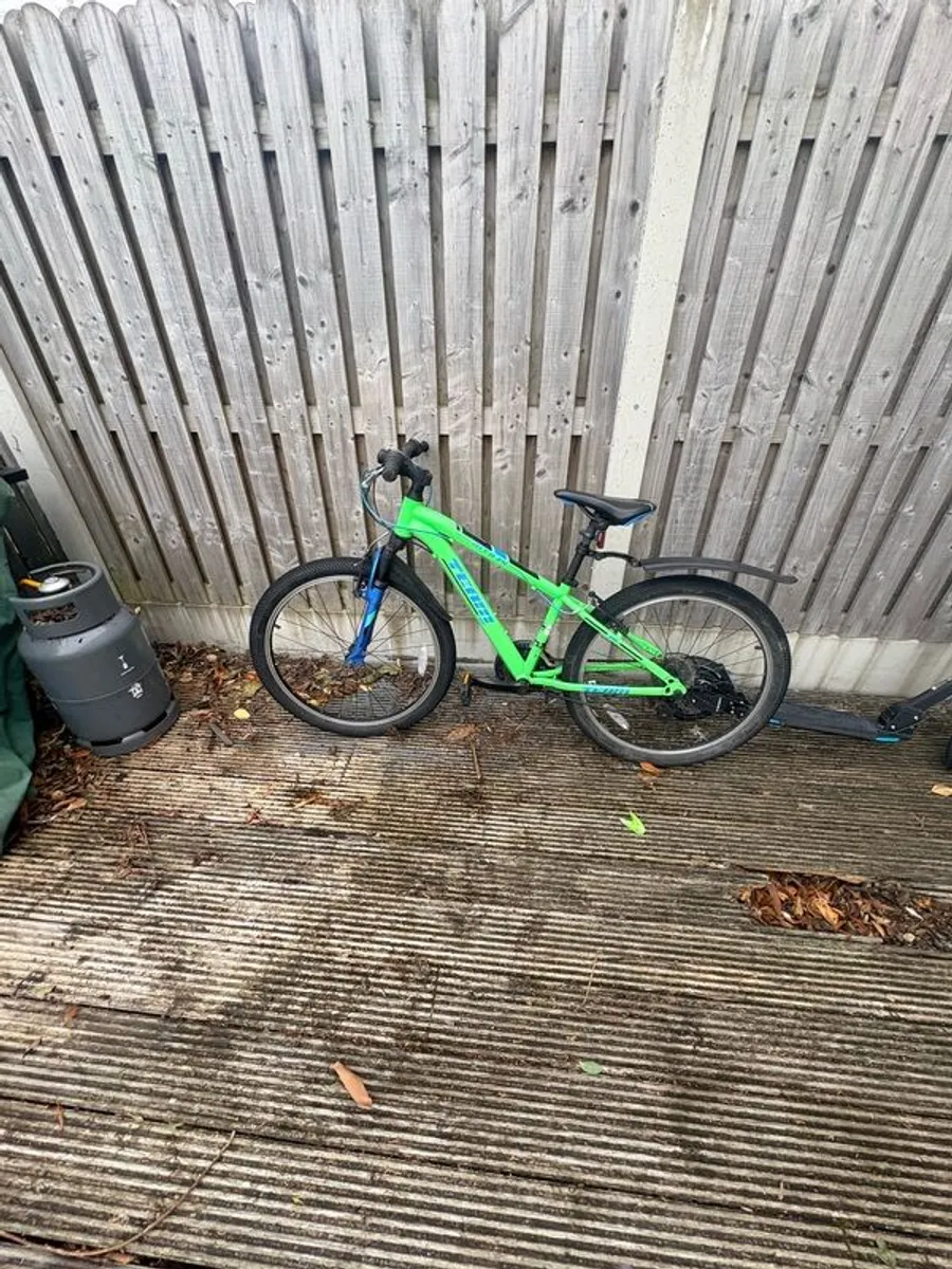 Boys bike age 10-12yrs - Image 1