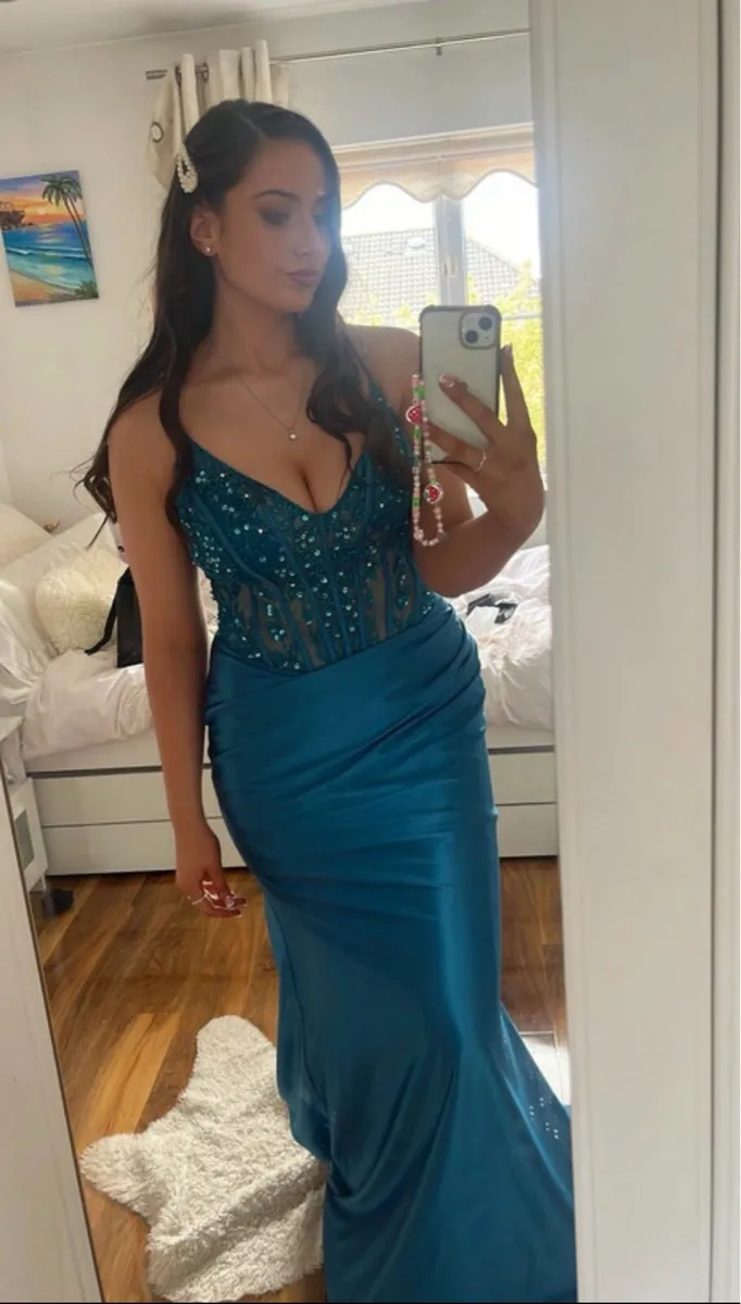 Turquoise/Blue debs dress - Image 4