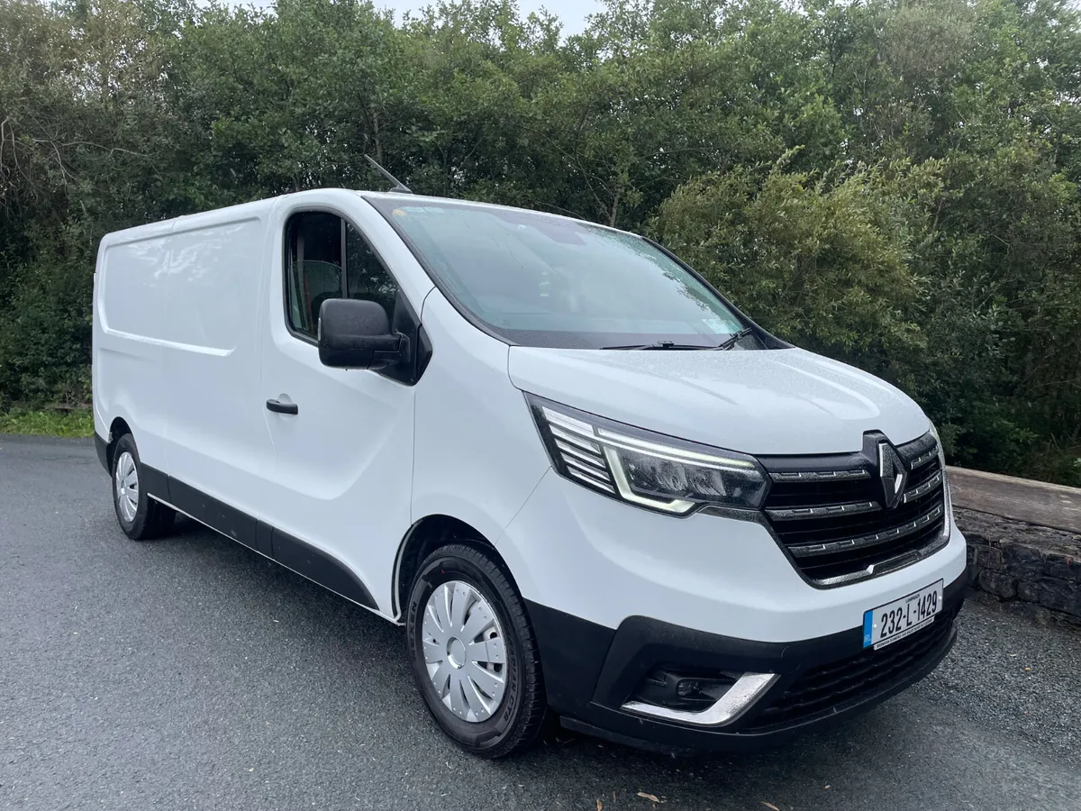 Renault Trafic 2023 lwb 2.0 diesel Cvrt 9/27 - Image 1