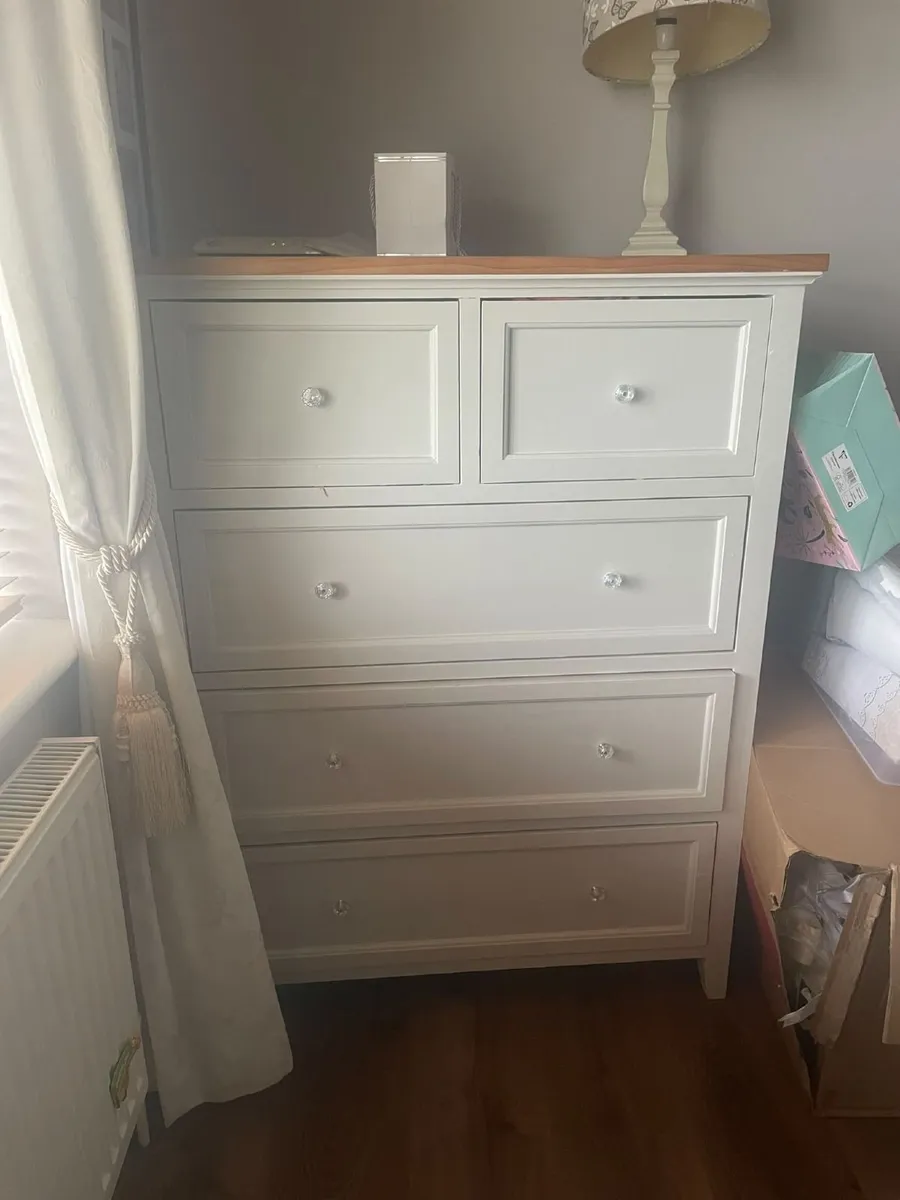 Bedroom furniture - Image 3