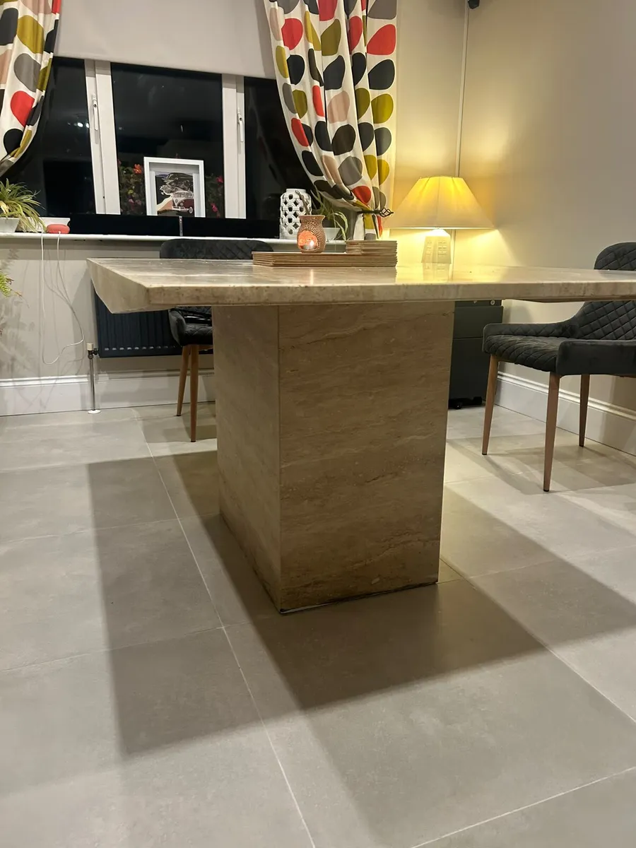 Kitchen table - Image 2