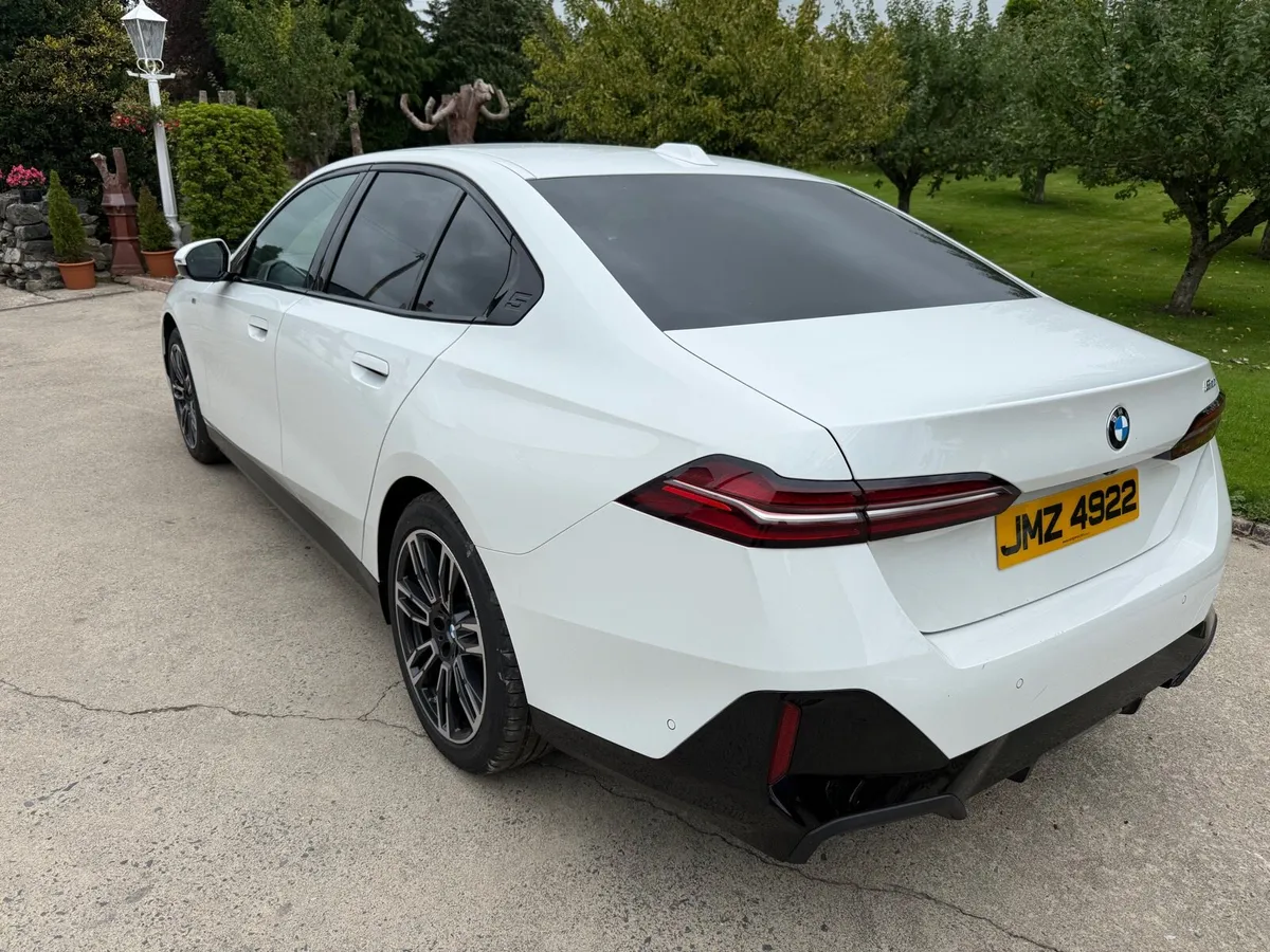 2025 BMW 520i M Sport 4dr Auto - Image 2