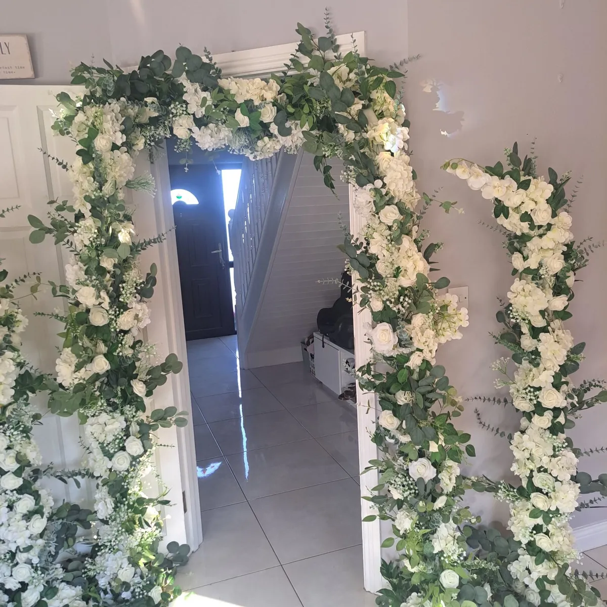 Wedding flowers - Image 1