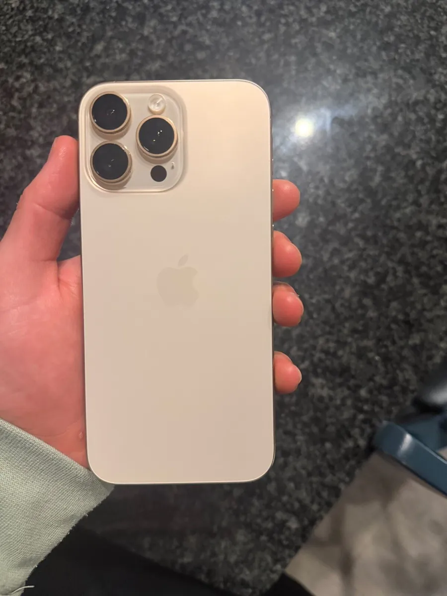 iPhone 16 Pro Max 256GB (Otter Case Included) - Image 3
