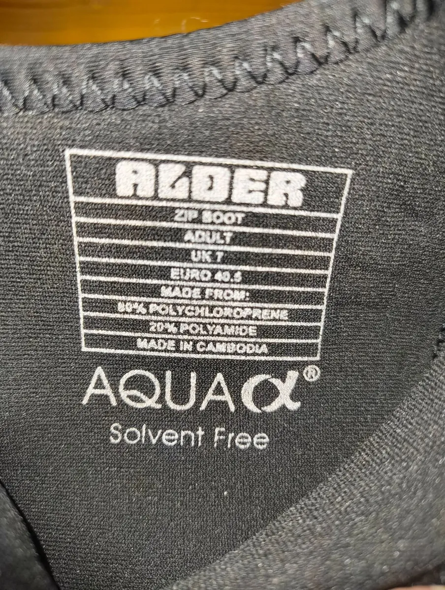 Alder zipped Wetsuit boots and gloves - Image 2