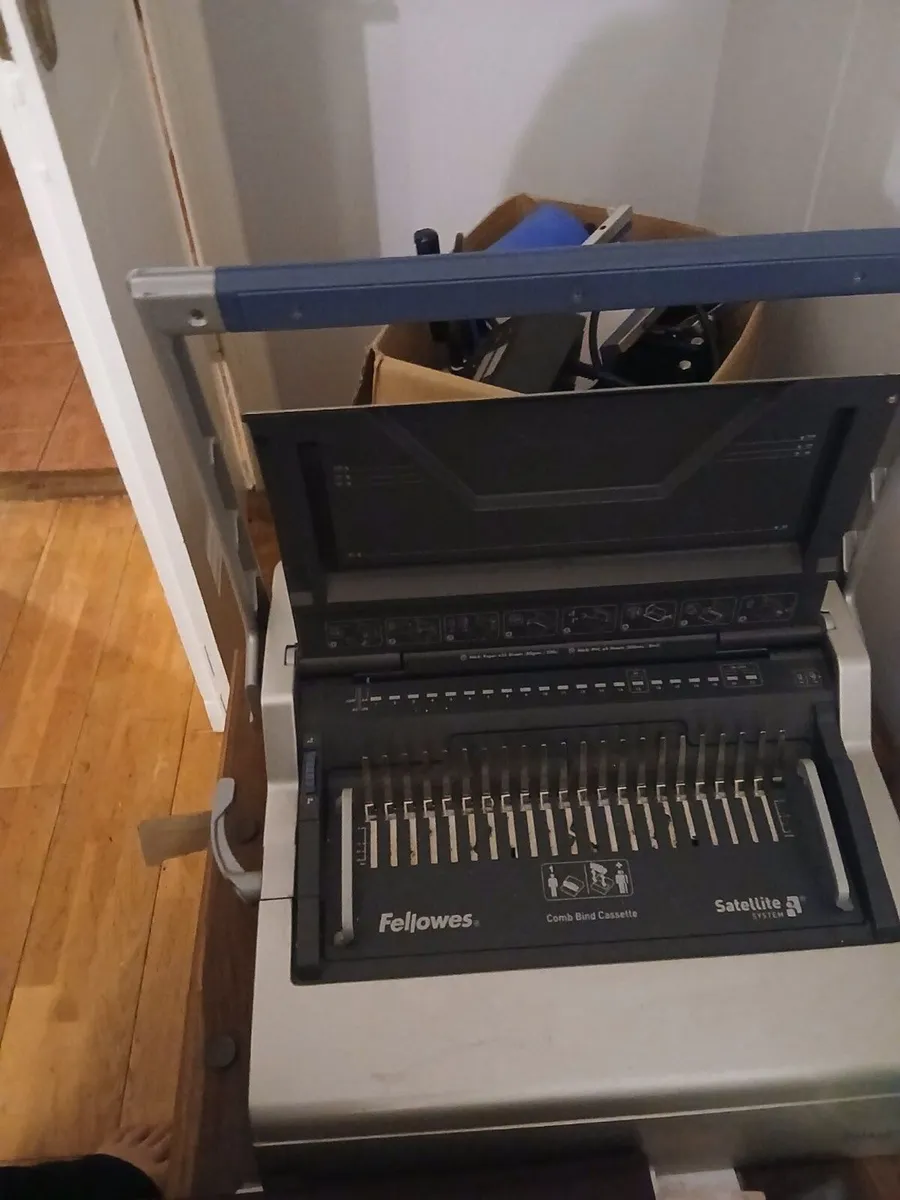 Heavy Duty Comb Binding Machine - Image 2