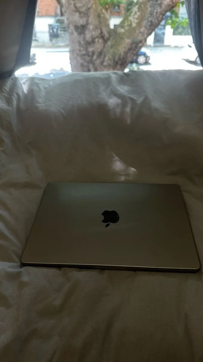 MacBook Pro 14” M1 Pro - Image 4