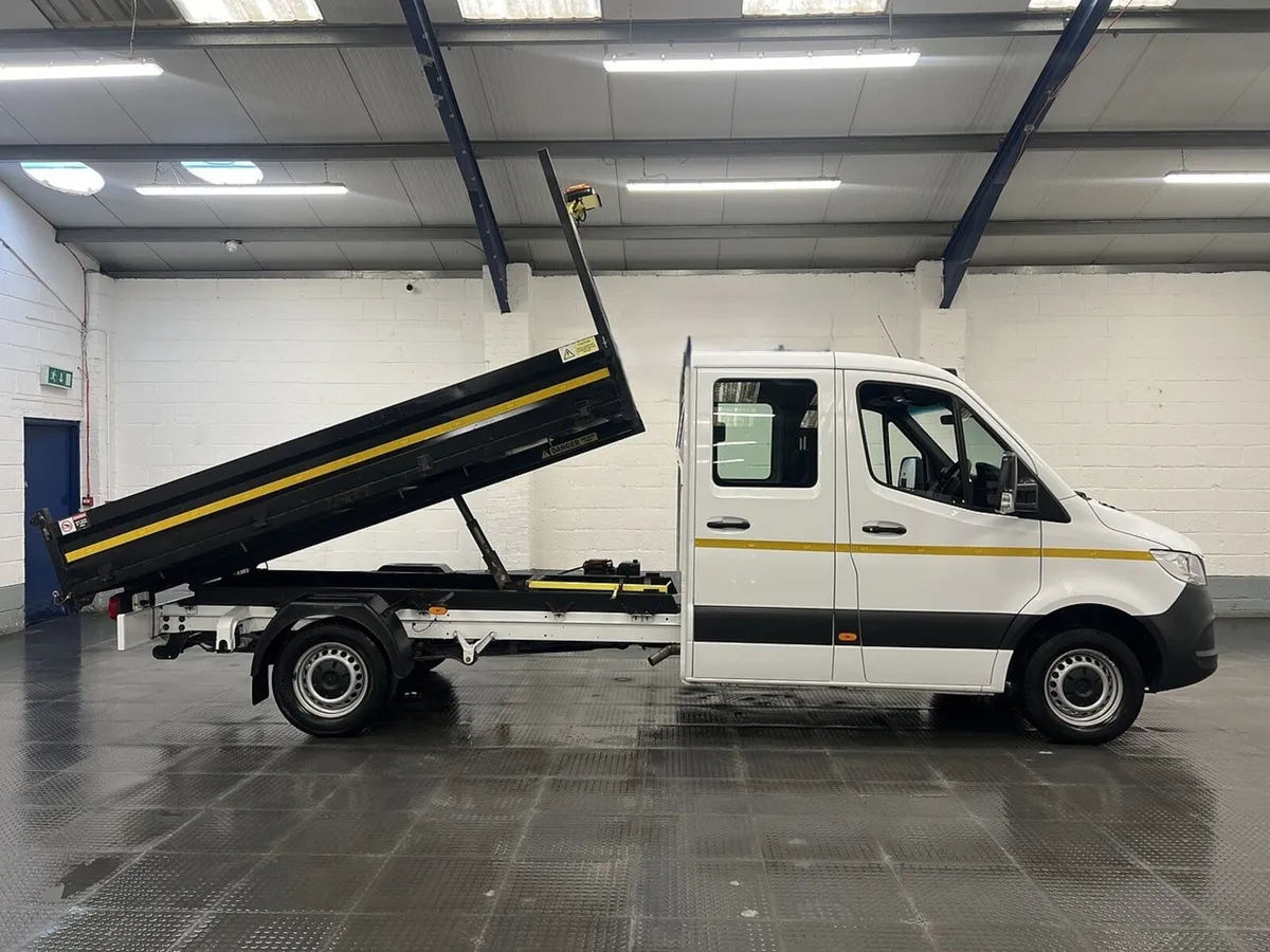 2023 Mercedes-Benz Sprinter Tipper Van - Image 1