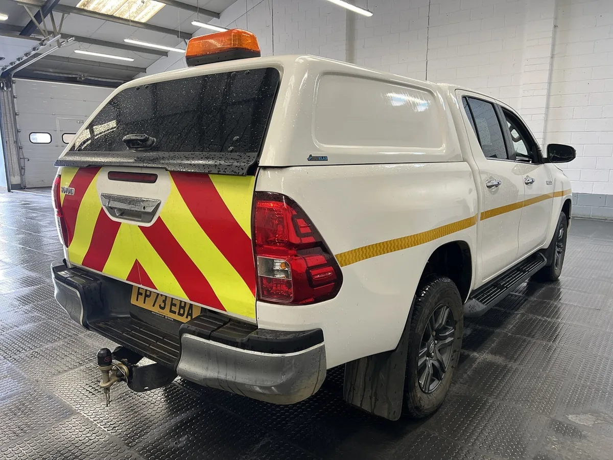 2023 Toyota Hilux PickUp Van - Image 3