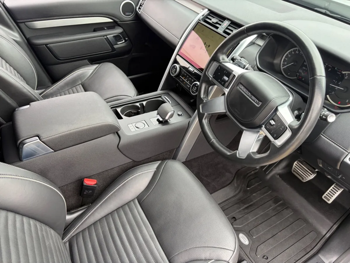 Land Rover Discovery 3.0 SD6 R- R-DYNAMIC H - Image 2