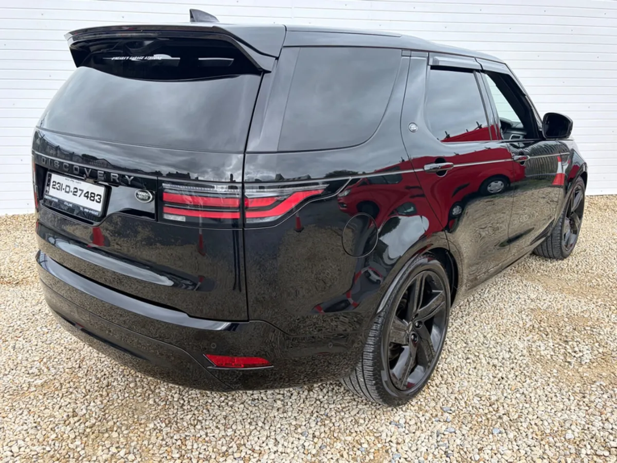 Land Rover Discovery 3.0 SD6 R- R-DYNAMIC H - Image 4