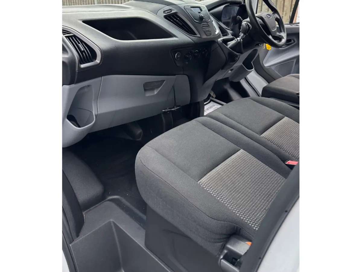 Ford Transit CUSTOM 290 HR P/V//1 YEAR D,O,E//1 YE - Image 4